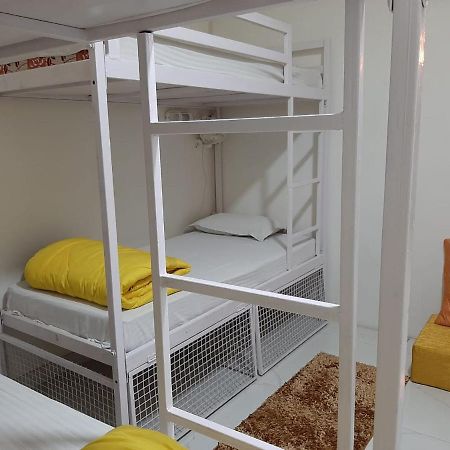 Hostel Sprinklers Nowe Delhi Zewnętrze zdjęcie