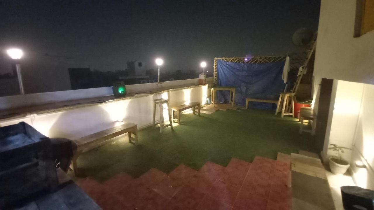 Hostel Sprinklers Nowe Delhi Zewnętrze zdjęcie