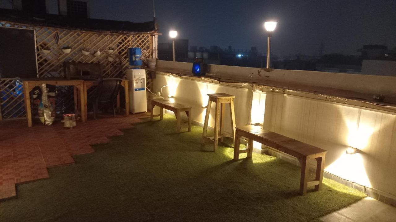 Hostel Sprinklers Nowe Delhi Zewnętrze zdjęcie