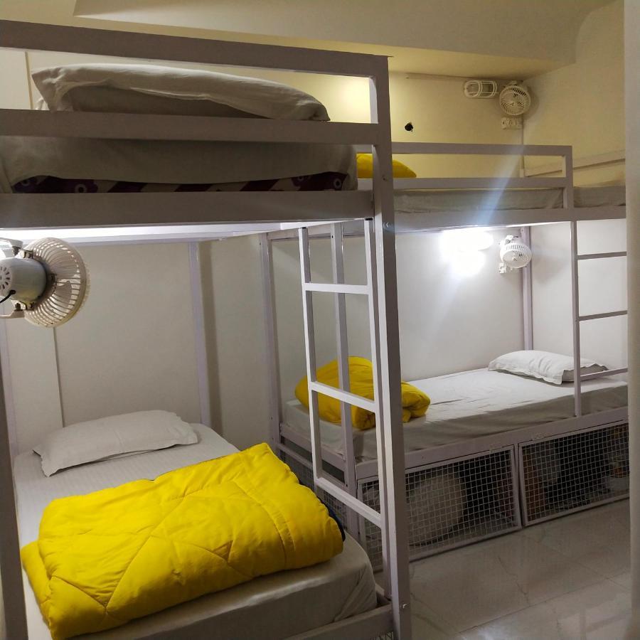 Hostel Sprinklers Nowe Delhi Zewnętrze zdjęcie